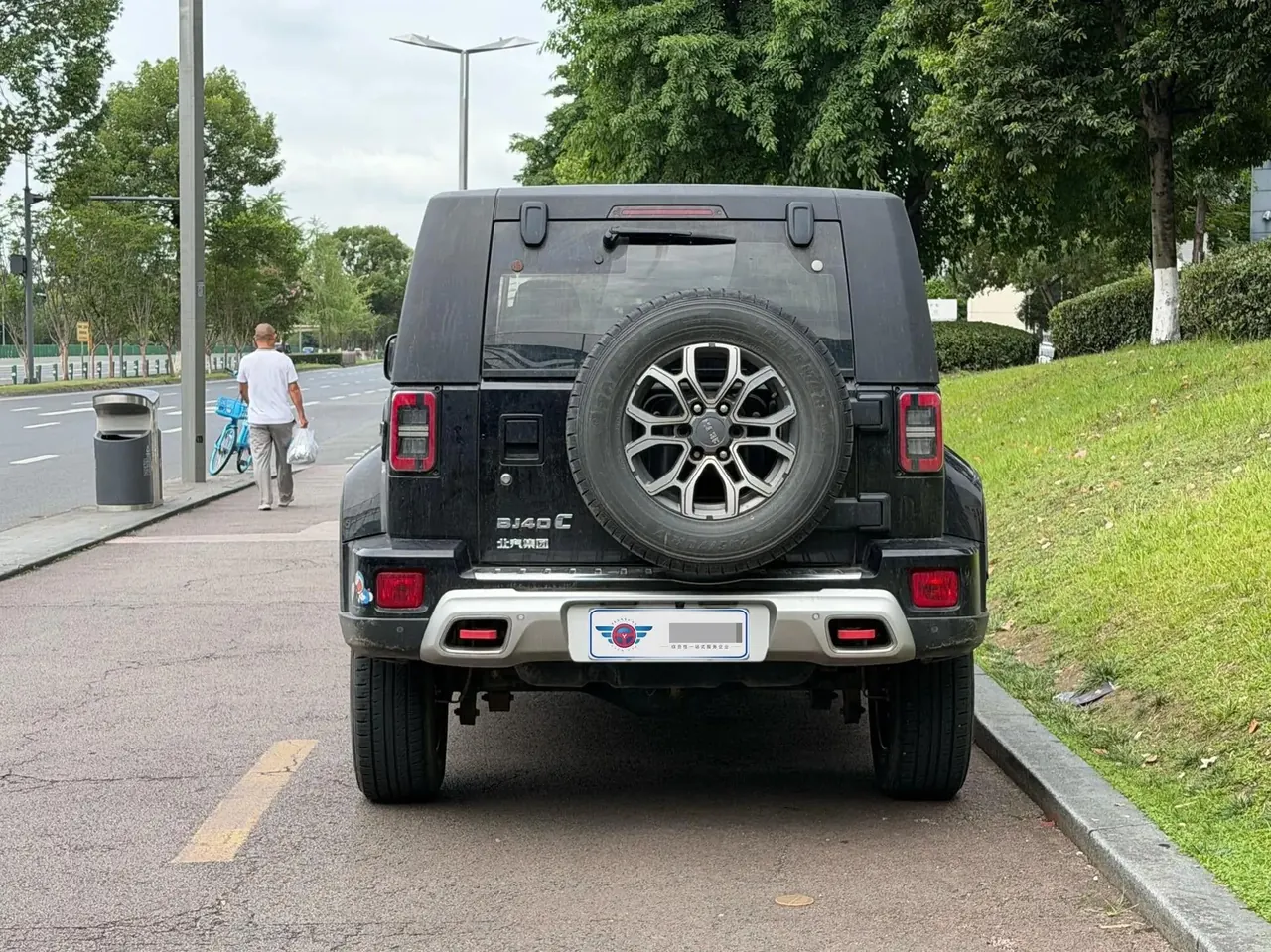 Beijing BJ40 2020 2.0T Automatic Four-wheel Drive City Hunter Edition Chivalrous Type 4