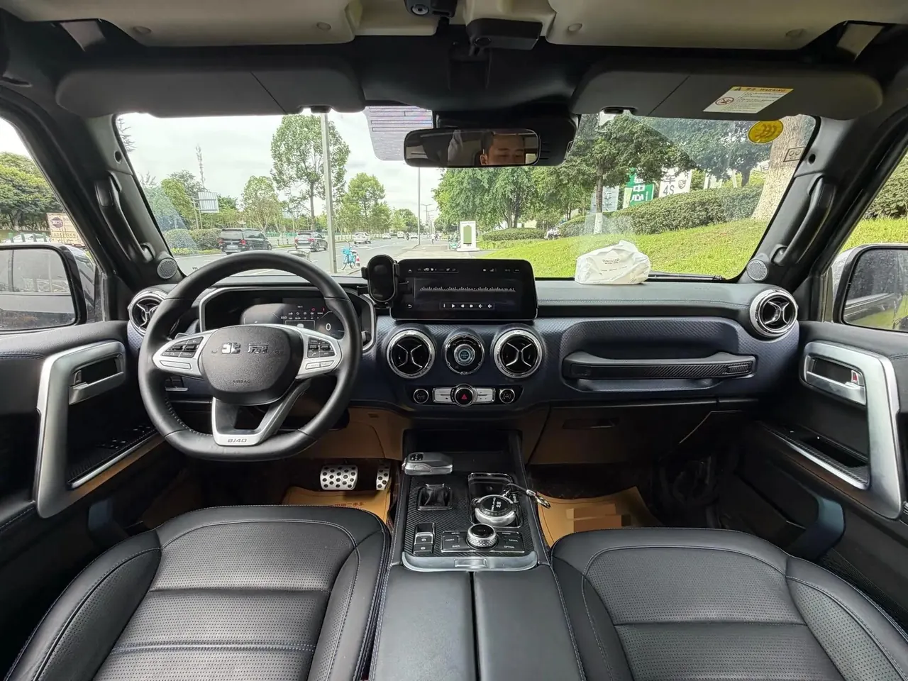 Beijing BJ40 2020 2.0T Automatic Four-wheel Drive City Hunter Edition Chivalrous Type 7