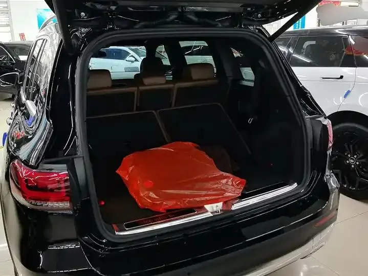 Mercedes Benz GLB 2023 GLB 220 Fashion 4