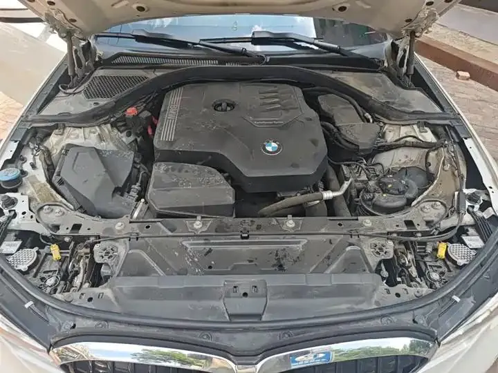 BMW 3 Series 2021 model, facelifted, 325Li M Sport Package 21