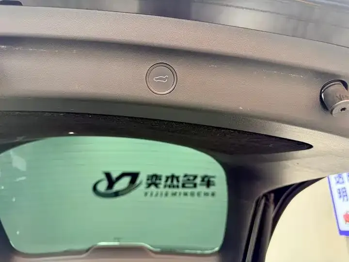 2022 Model Y Refreshed Rear-Wheel-Drive Version 17