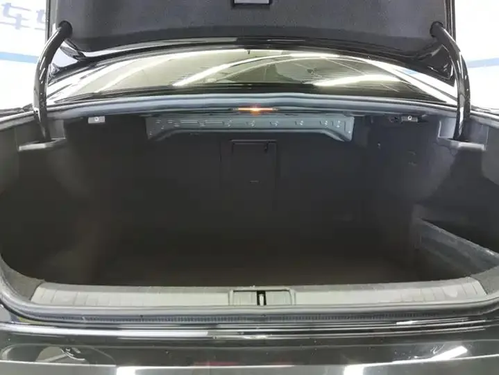 Magotan 2023, 2 Million Units Commemorative Edition, 330TSI DSG Luxury Model 4