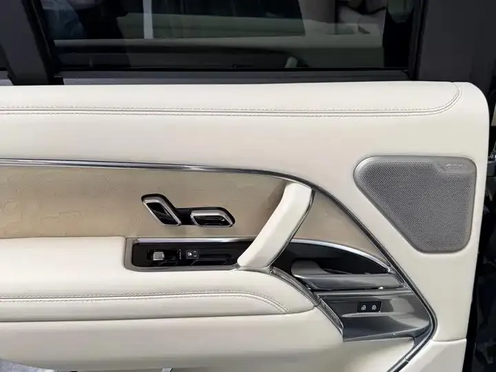Range Rover 2024 4.4 V8 SV Autobiography First Edition 5