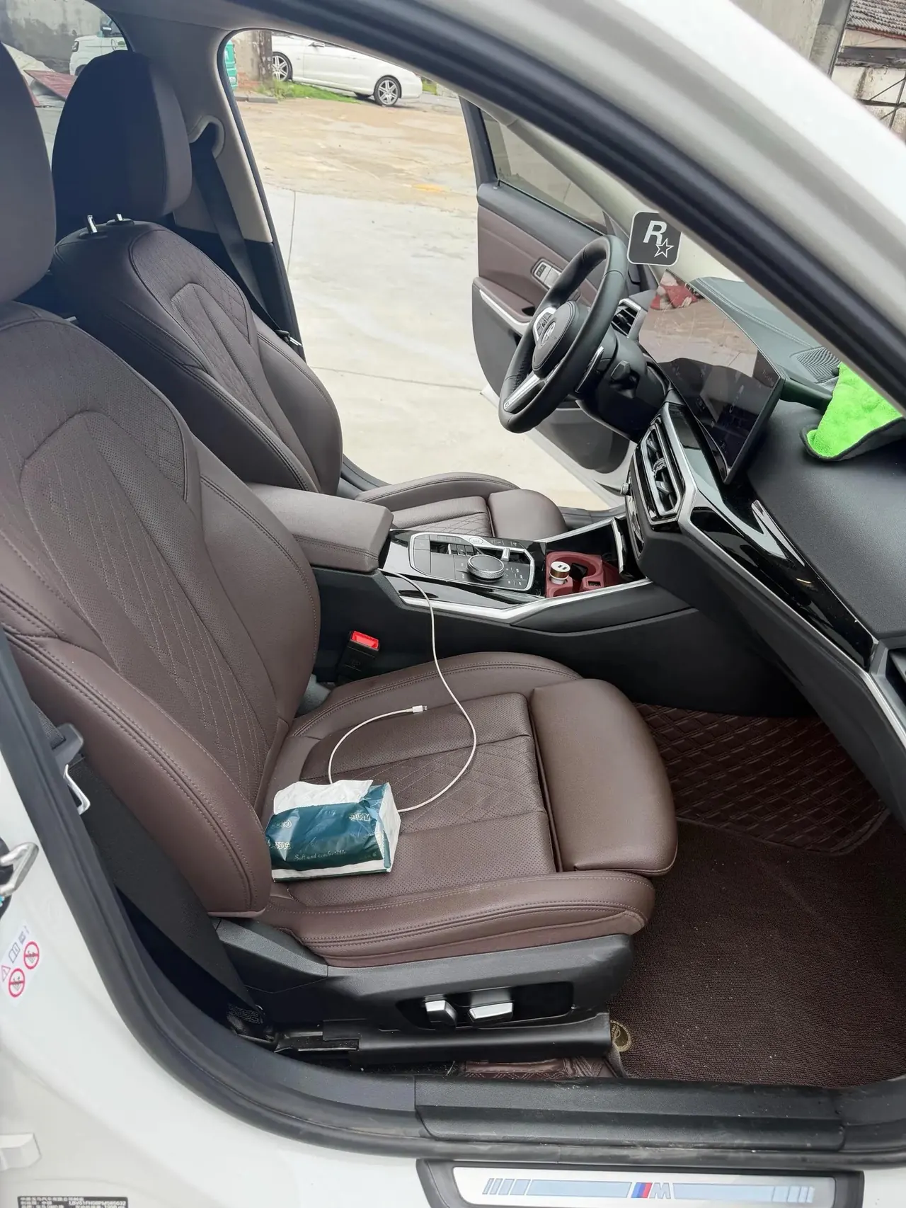 BMW 3 Series 2023 model 320Li M Sport Package 15