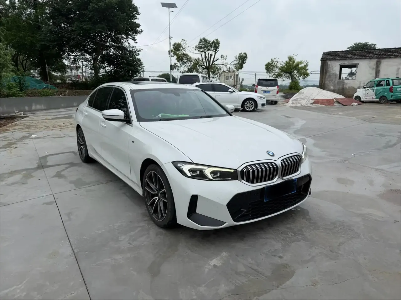 BMW 3 Series 2023 model 320Li M Sport Package 3