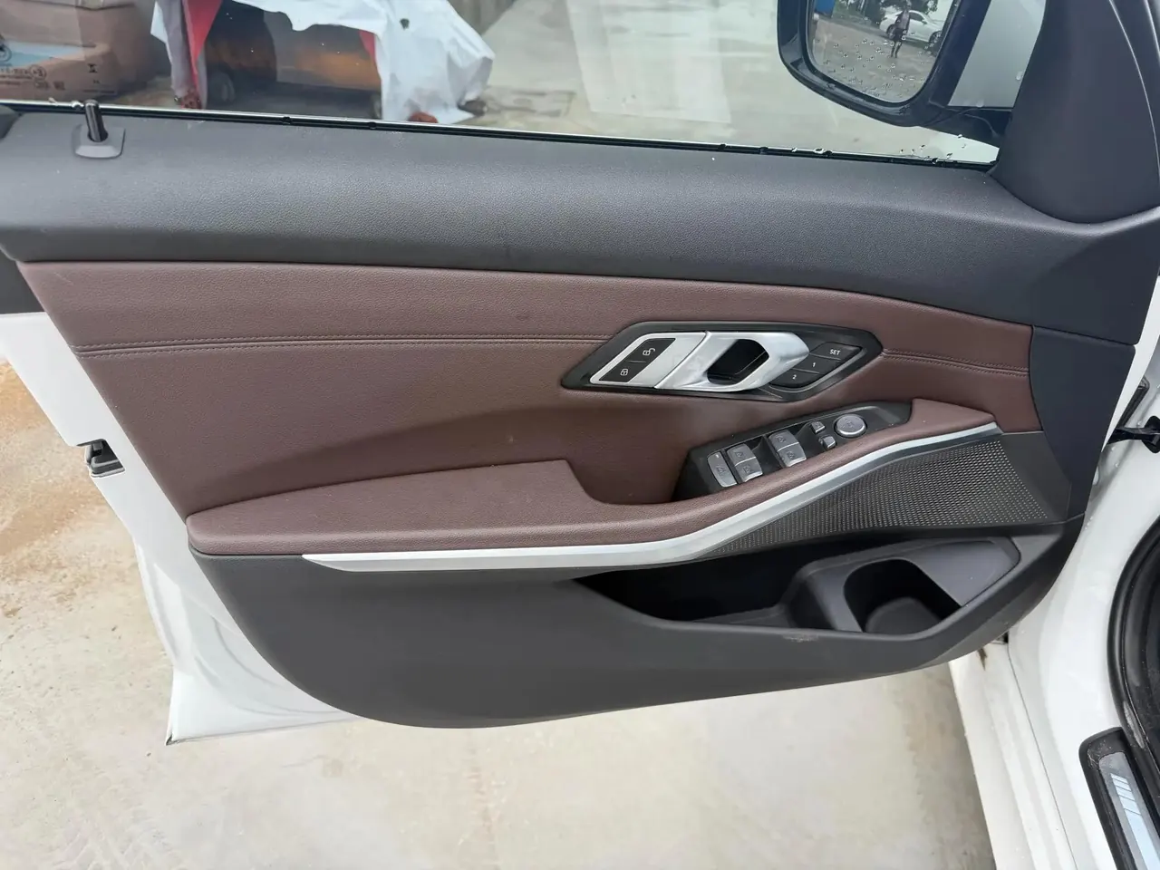BMW 3 Series 2023 model 320Li M Sport Package 7