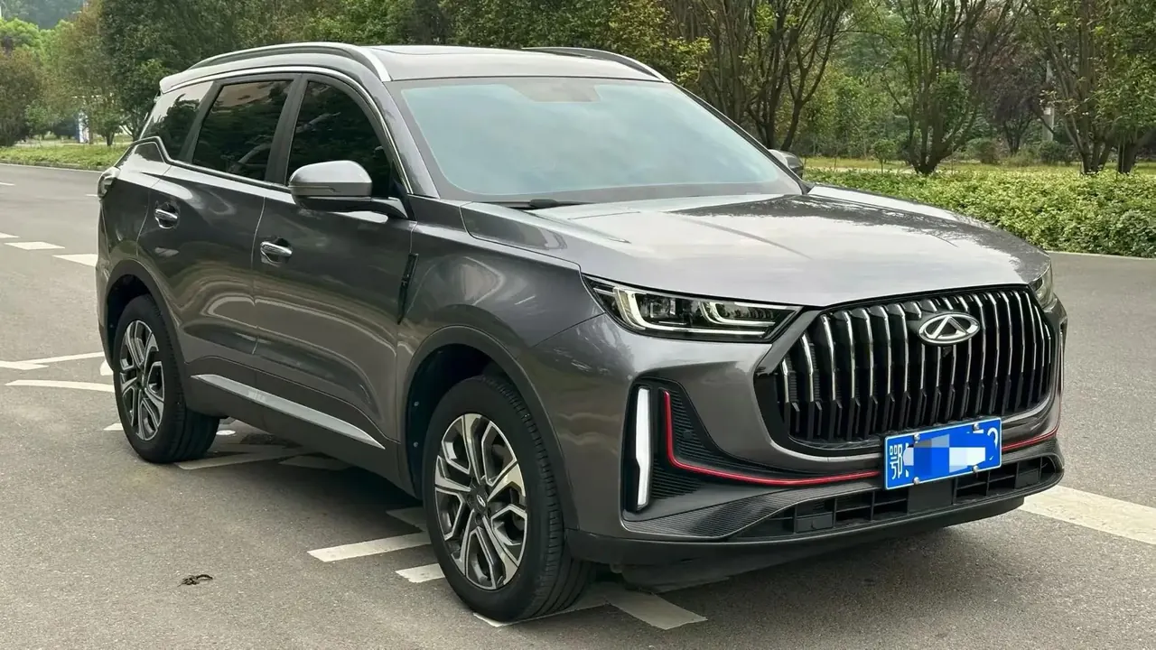 Ruihu 7 PLUS 2023 Champion Edition 1.5TGDI DCT Honorable Model 3