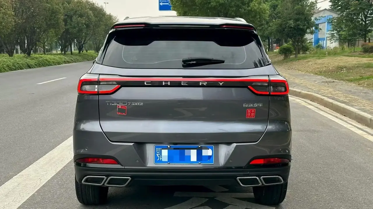 Ruihu 7 PLUS 2023 Champion Edition 1.5TGDI DCT Honorable Model 4