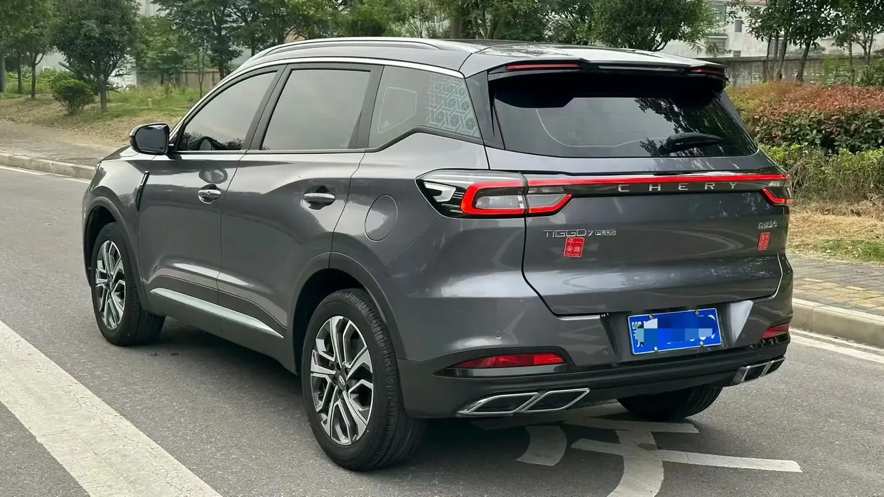 Ruihu 7 PLUS 2023 Champion Edition 1.5TGDI DCT Honorable Model 6