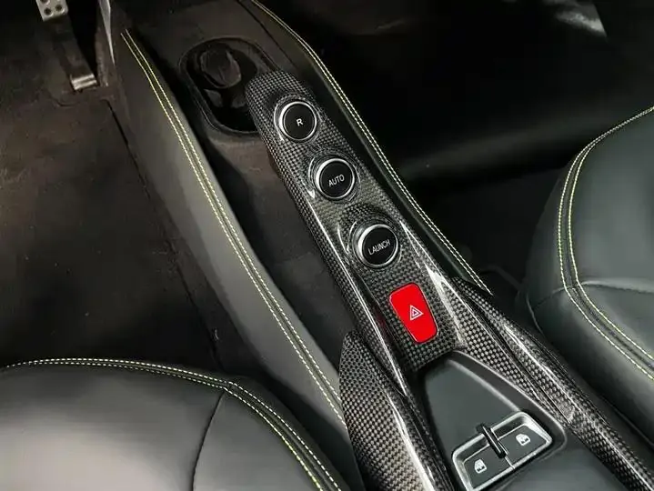 Ferrari F8 2020 Spider 3.9T V8 19