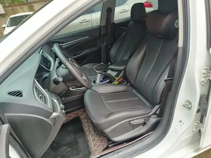 Yinglang 2021 model change model 1.5L automatic elite model 15