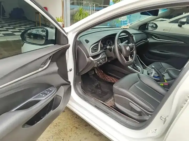 Yinglang 2021 model change model 1.5L automatic elite model 16