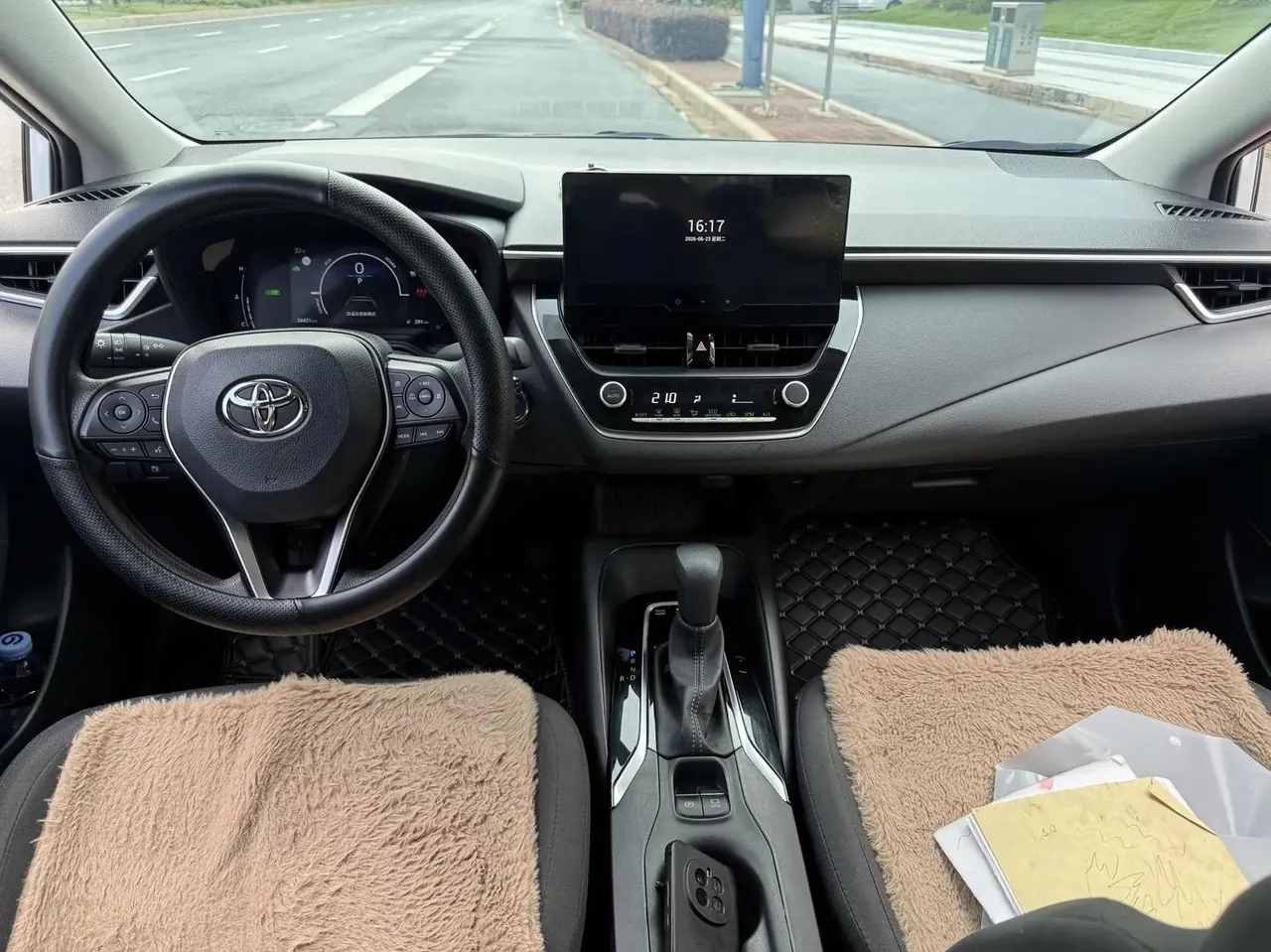 Toyota 2024 Lei Ling Shuangqing 1.8 Stepless Intelligent Electric Hybrid Leading Edition Automatic Gear 6