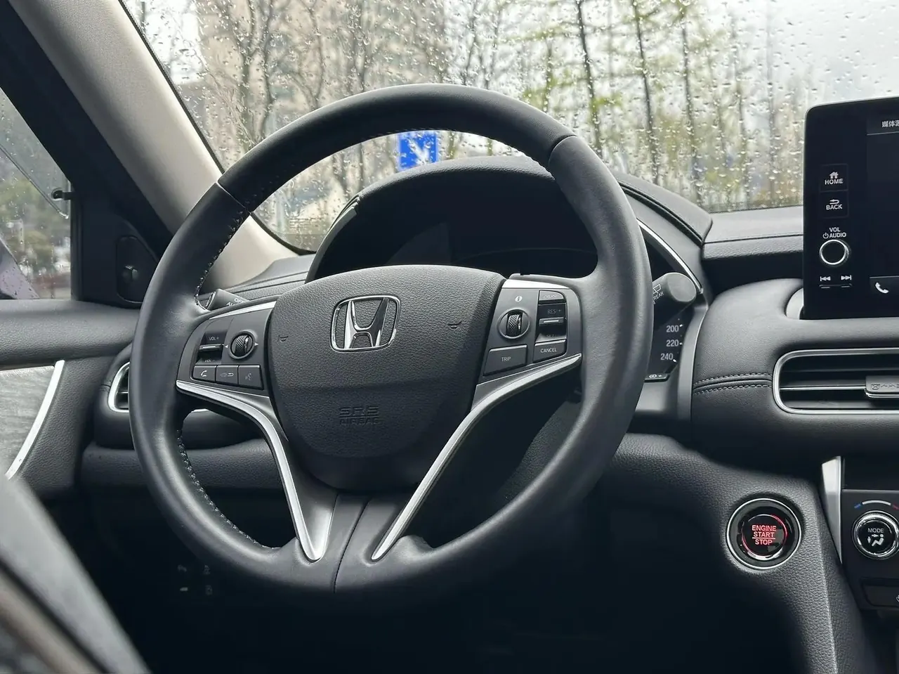 Honda 2023 Crown Road 2.0T 370TURBO Two-Drive Deluxe Automatic Gear 8