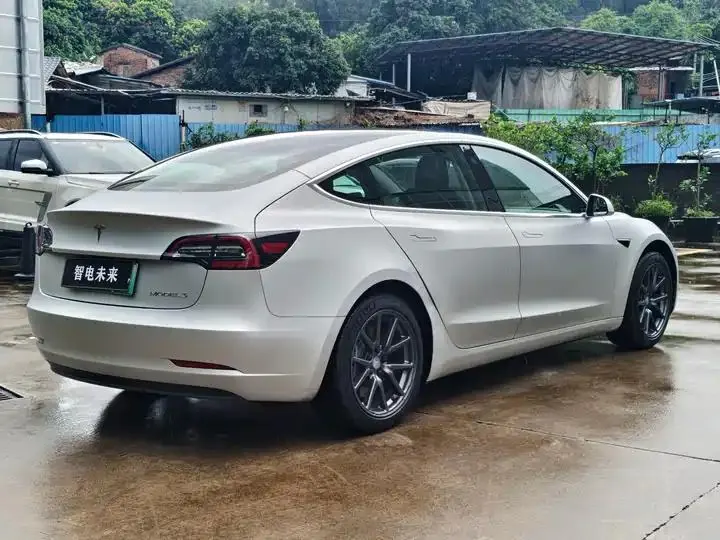 2020 Model 3 Standard Range Rear-Wheel Drive Upgrade Version 7