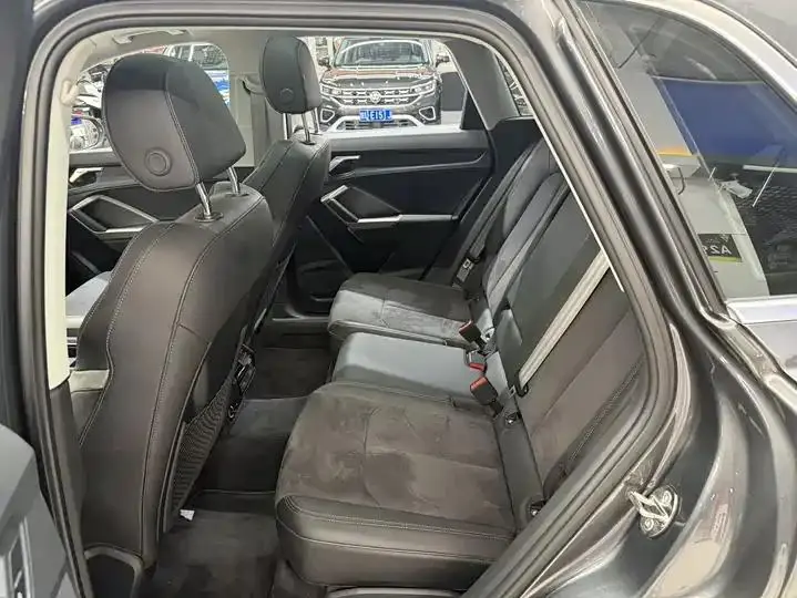 Audi Q3 2023 35 TFSI Fashion Dynamic (1.4T) 14