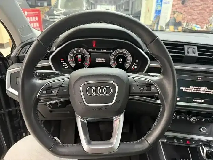 Audi Q3 2023 35 TFSI Fashion Dynamic (1.4T) 19