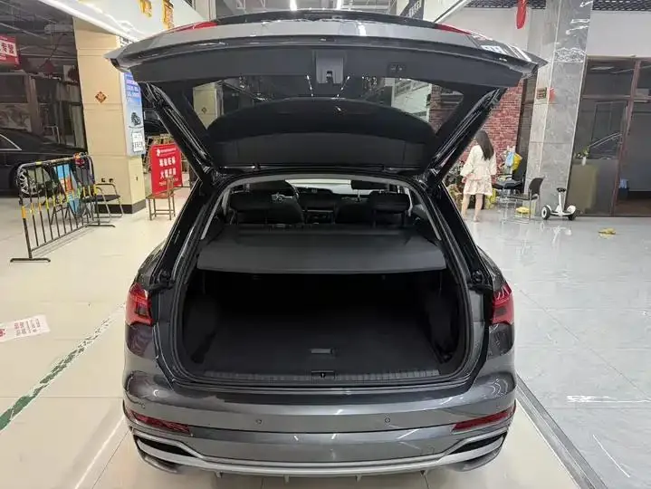 Audi Q3 2023 35 TFSI Fashion Dynamic (1.4T) 22
