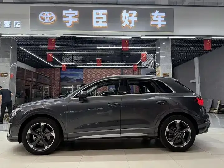 Audi Q3 2023 35 TFSI Fashion Dynamic (1.4T) 4