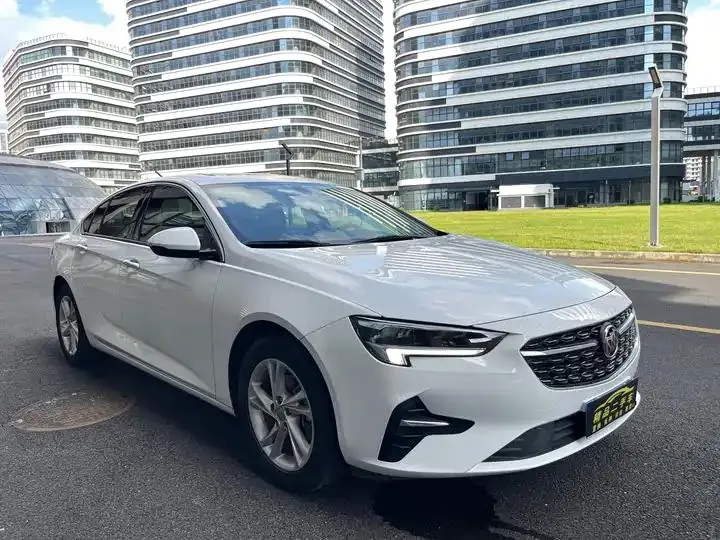 Regal 2020 552T Luxury Model 3