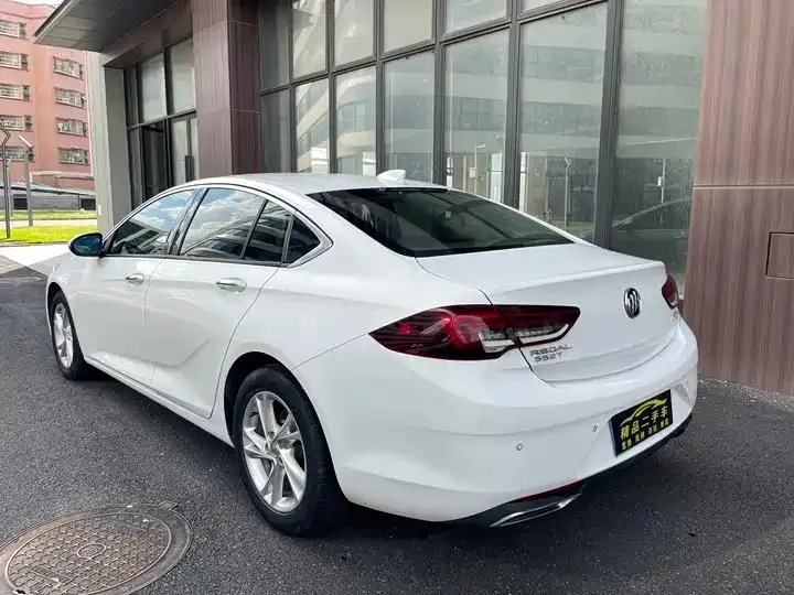 Regal 2020 552T Luxury Model 9