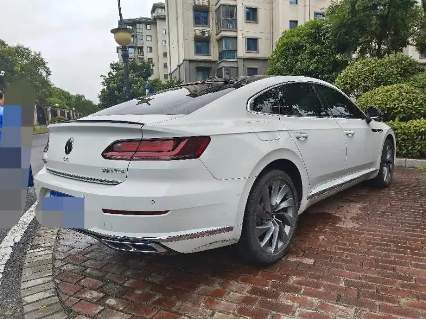 FAW-Volkswagen CC 2023 model 380TSI Brilliant Edition 3