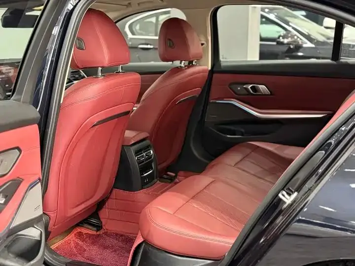 BMW 3 Series 2023 model 325Li M Sport Night Edition Package 6