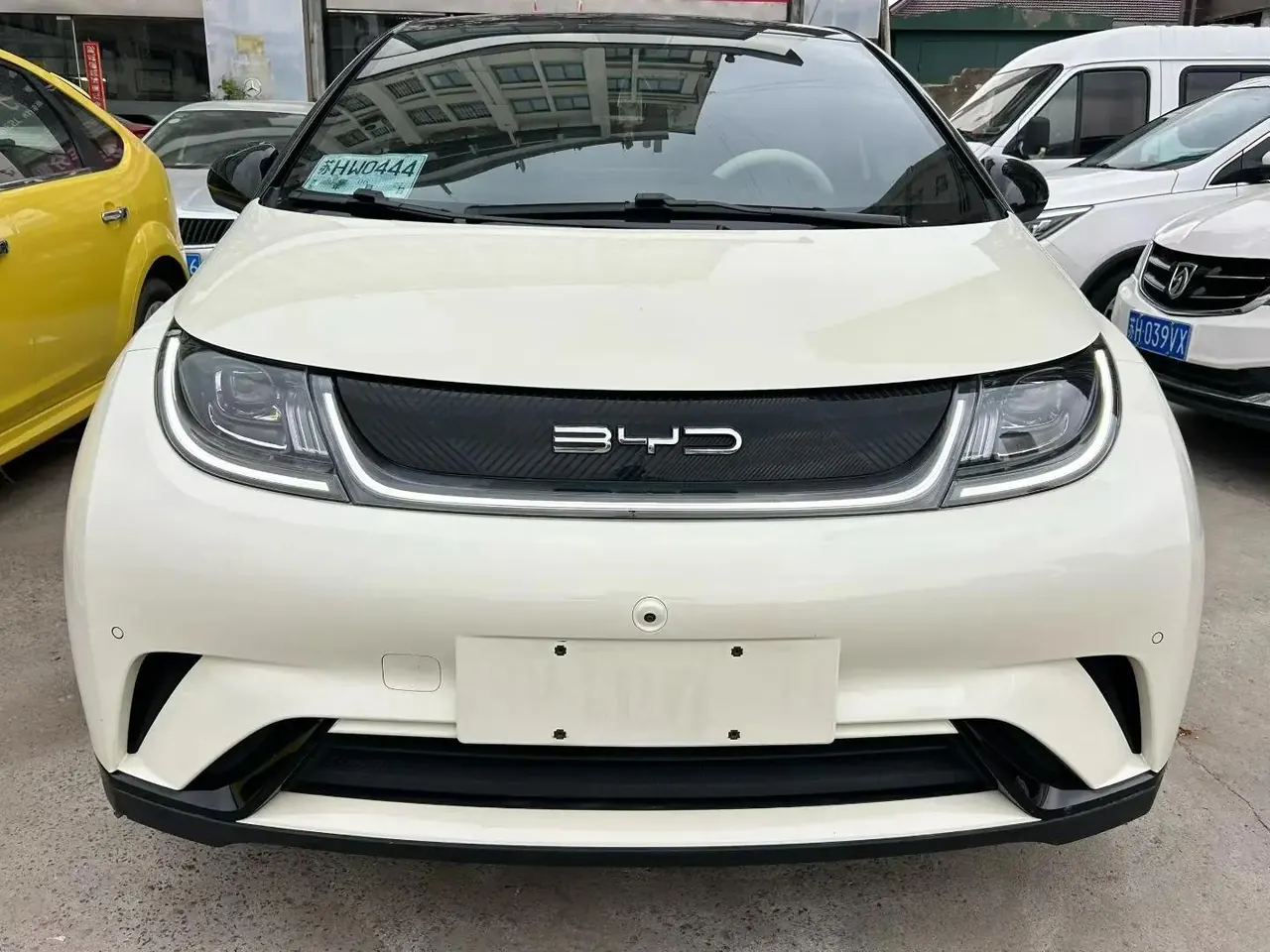 BYD 2023 Dolphin 420km Fashion Edition Automatic 2