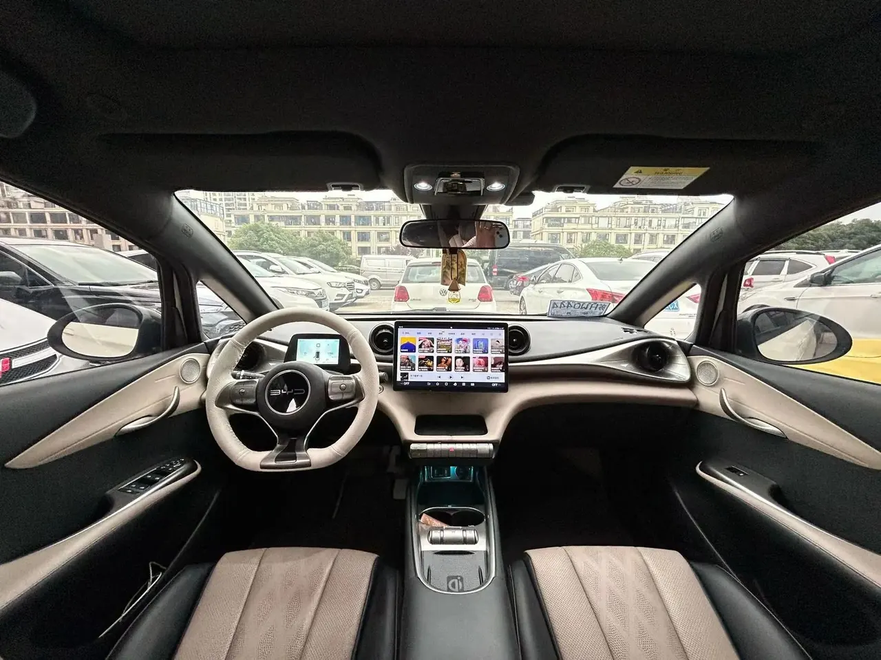 BYD 2023 Dolphin 420km Fashion Edition Automatic 4