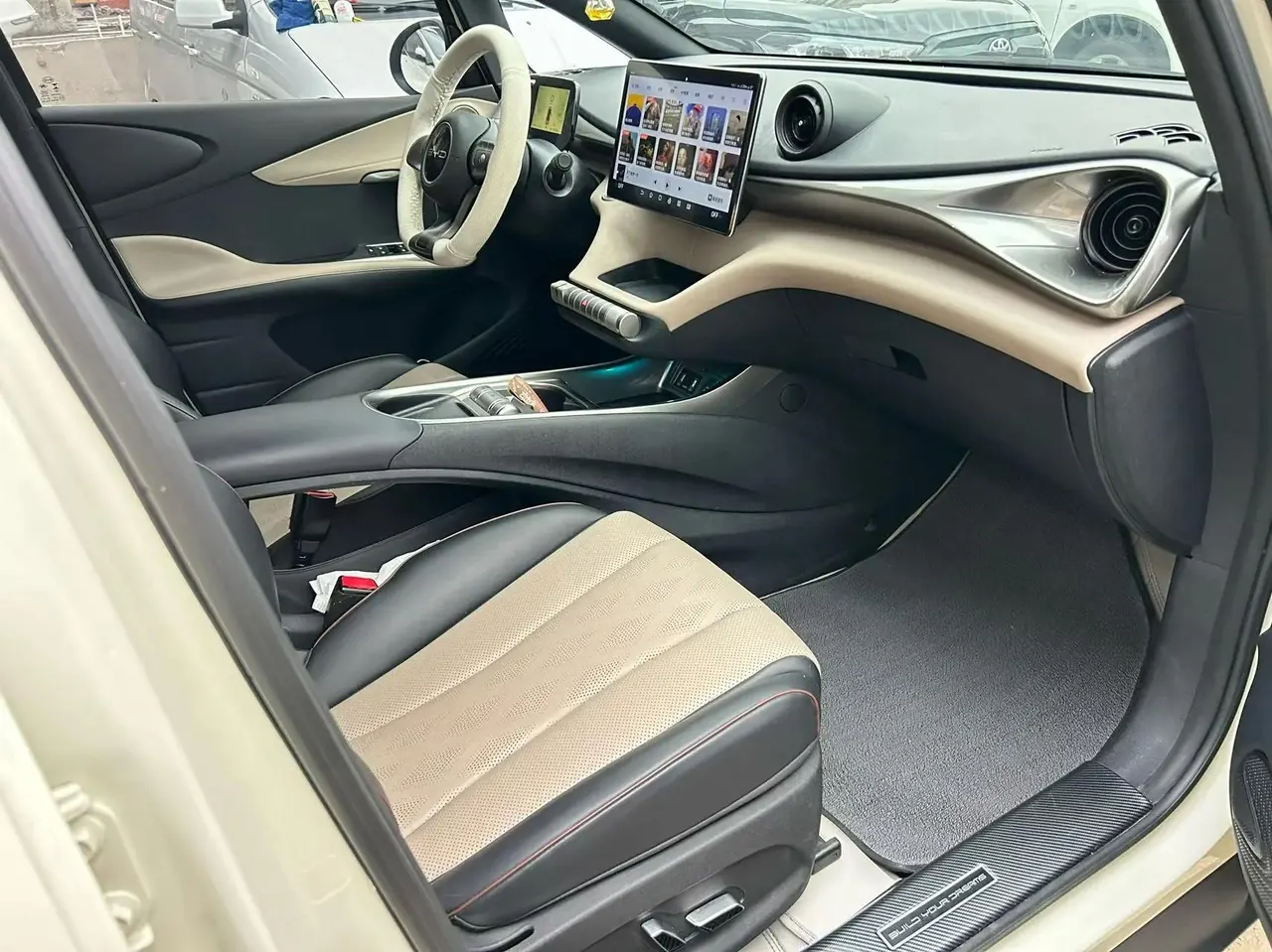 BYD 2023 Dolphin 420km Fashion Edition Automatic 5