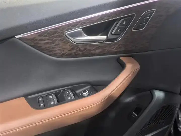 Audi Q7 2023 55 TFSI quattro S line Sport 11