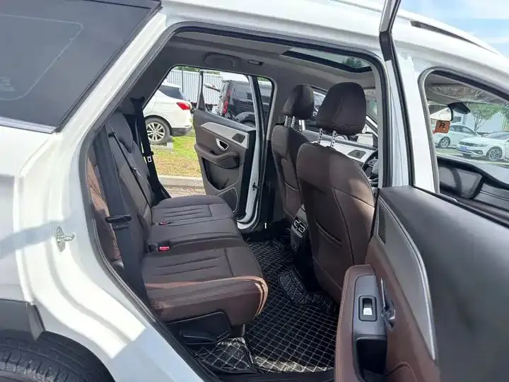 Jetour X90 PLUS 2023 to 1.6TD DCT Villa 5 11