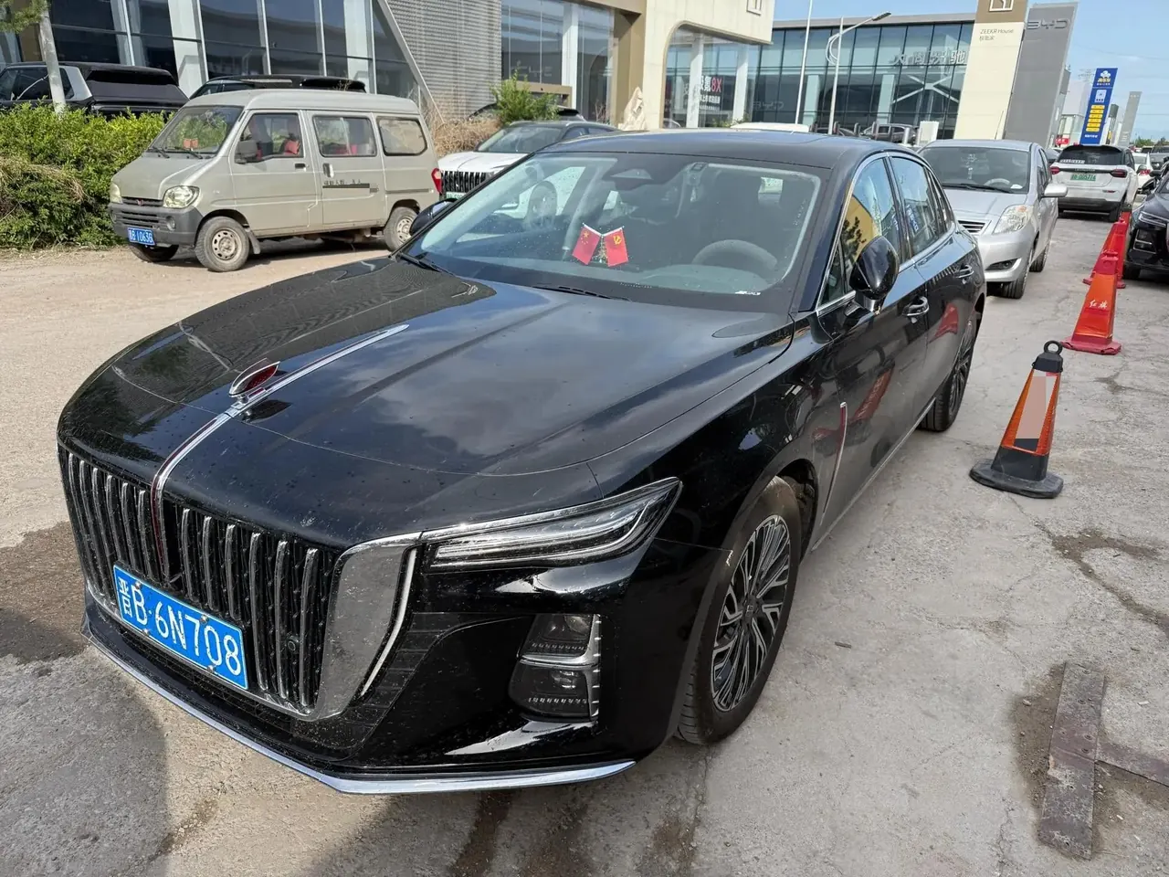 HongQi H6 2023 2.0T to the United States Edition - View 1