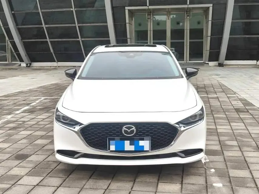 Mazda 3 Onksera 2022 2.0L Automatic Quality Shining Obsidian Edition 2