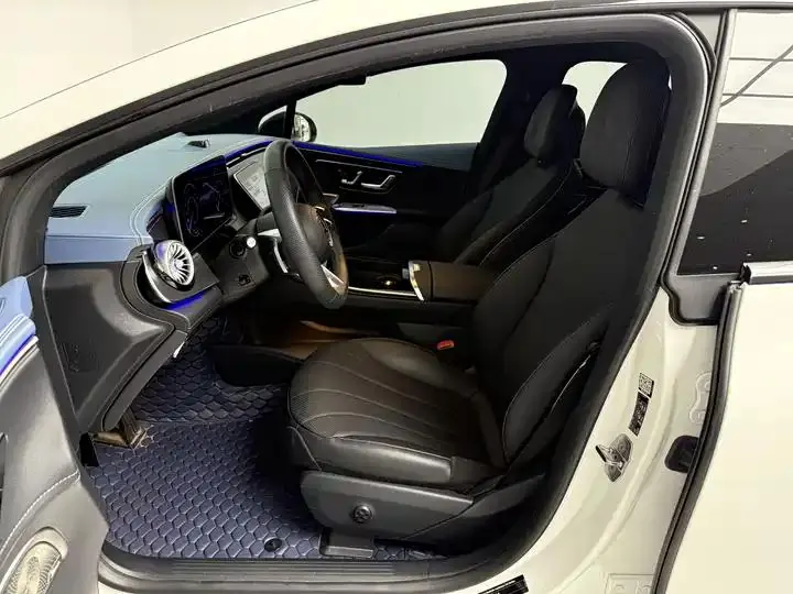Mercedes Benz EQE 2022 350 Model Special Edition 15