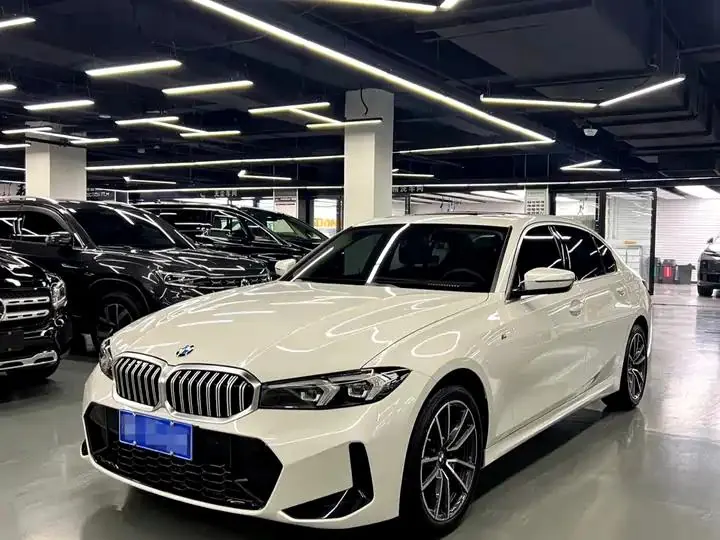 BMW 3 Series 2023 model 320Li M Sport Package - View 1