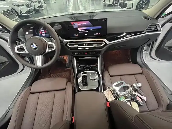 BMW 3 Series 2023 model 320Li M Sport Package 14