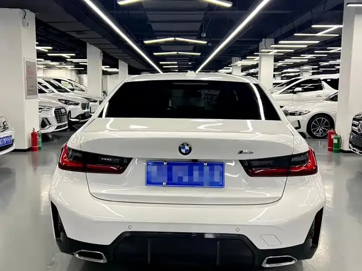 BMW 3 Series 2023 model 320Li M Sport Package 5