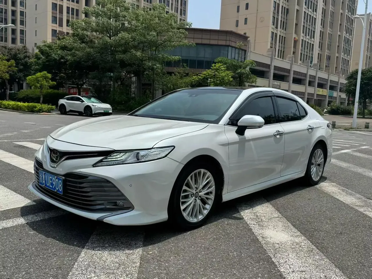 Camry 2019 facelift 2.5G Deluxe Edition - View 1
