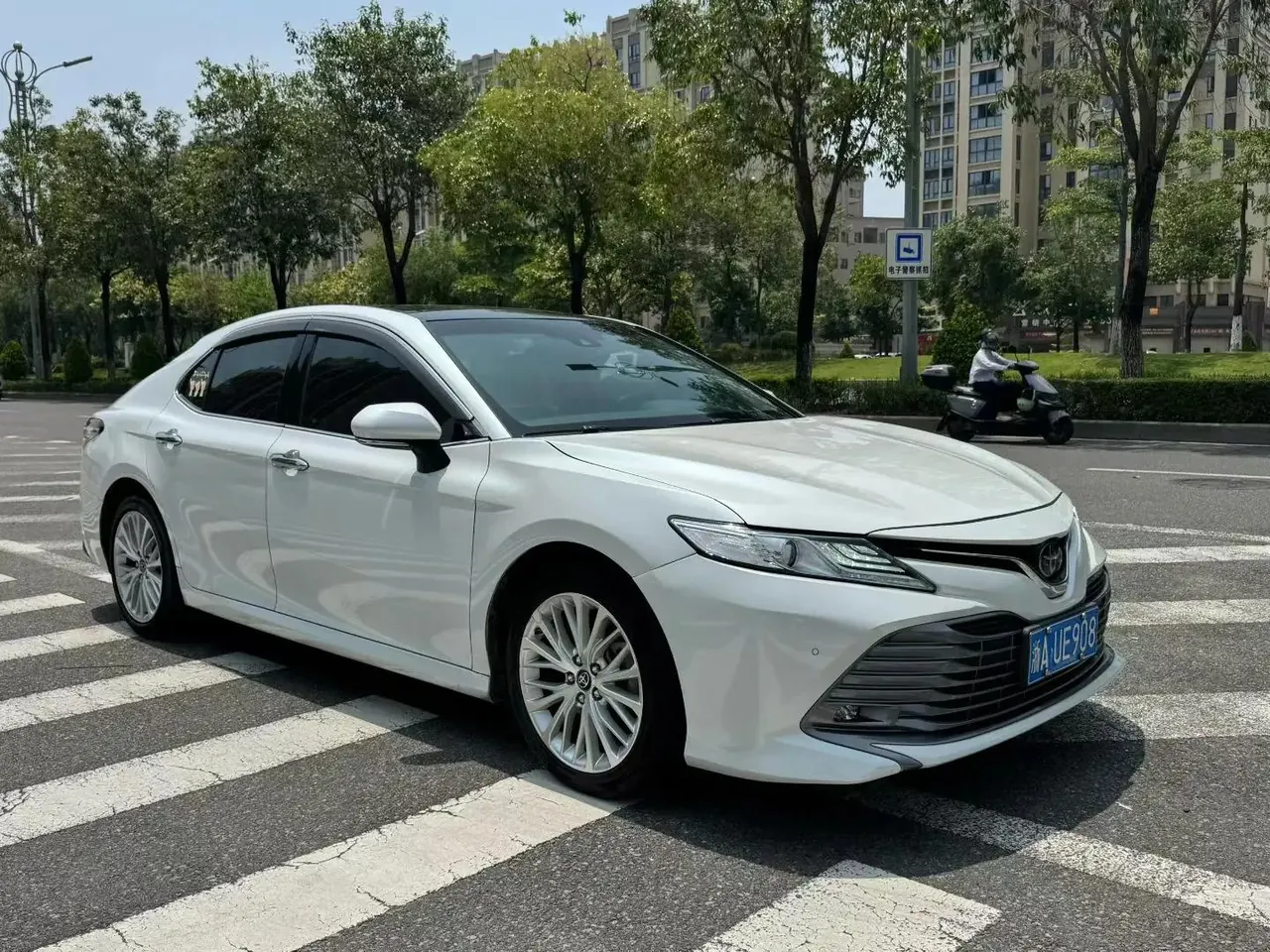 Camry 2019 facelift 2.5G Deluxe Edition 2