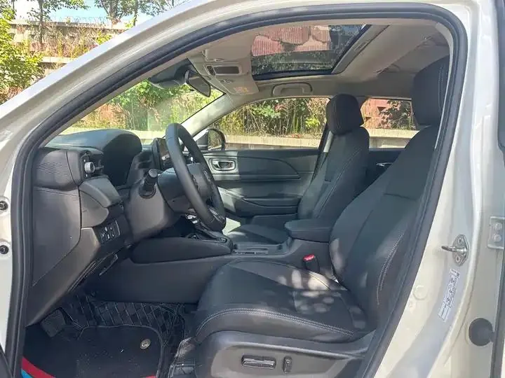 Honda XR-V 2023 1.5L CVT Heat Wave Edition 4
