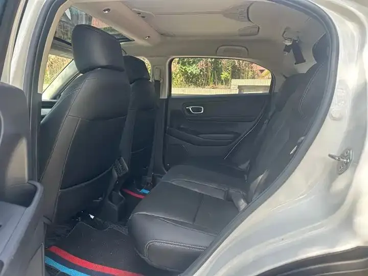 Honda XR-V 2023 1.5L CVT Heat Wave Edition 5