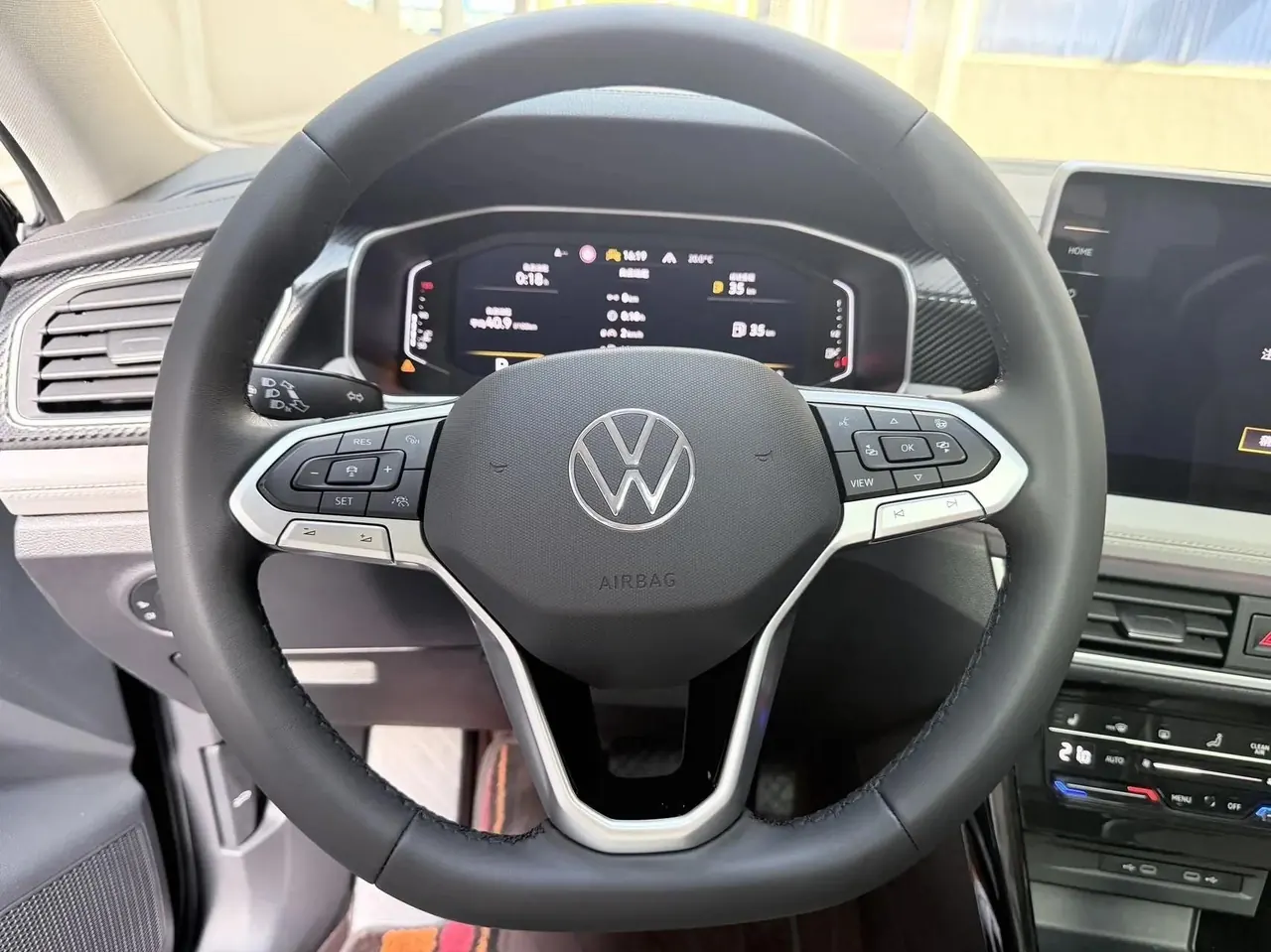 Tangyue 2023 280TSI Front-Wheel-Drive Luxury Plus Upgrade Version 4