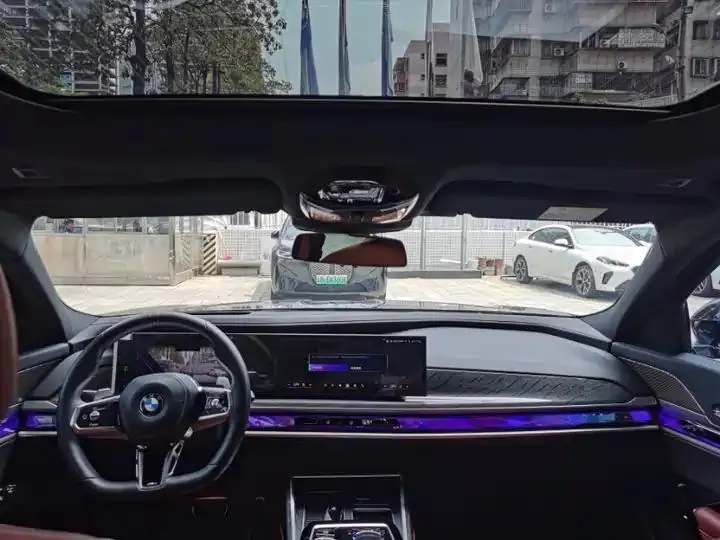 BMW 7 Series 2023 740Li Luxury M Sport Package 8