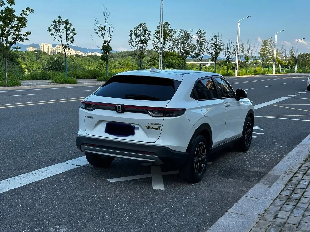 Honda 2023 Vezel 1.5 CVT Technology Edition Automatic 5