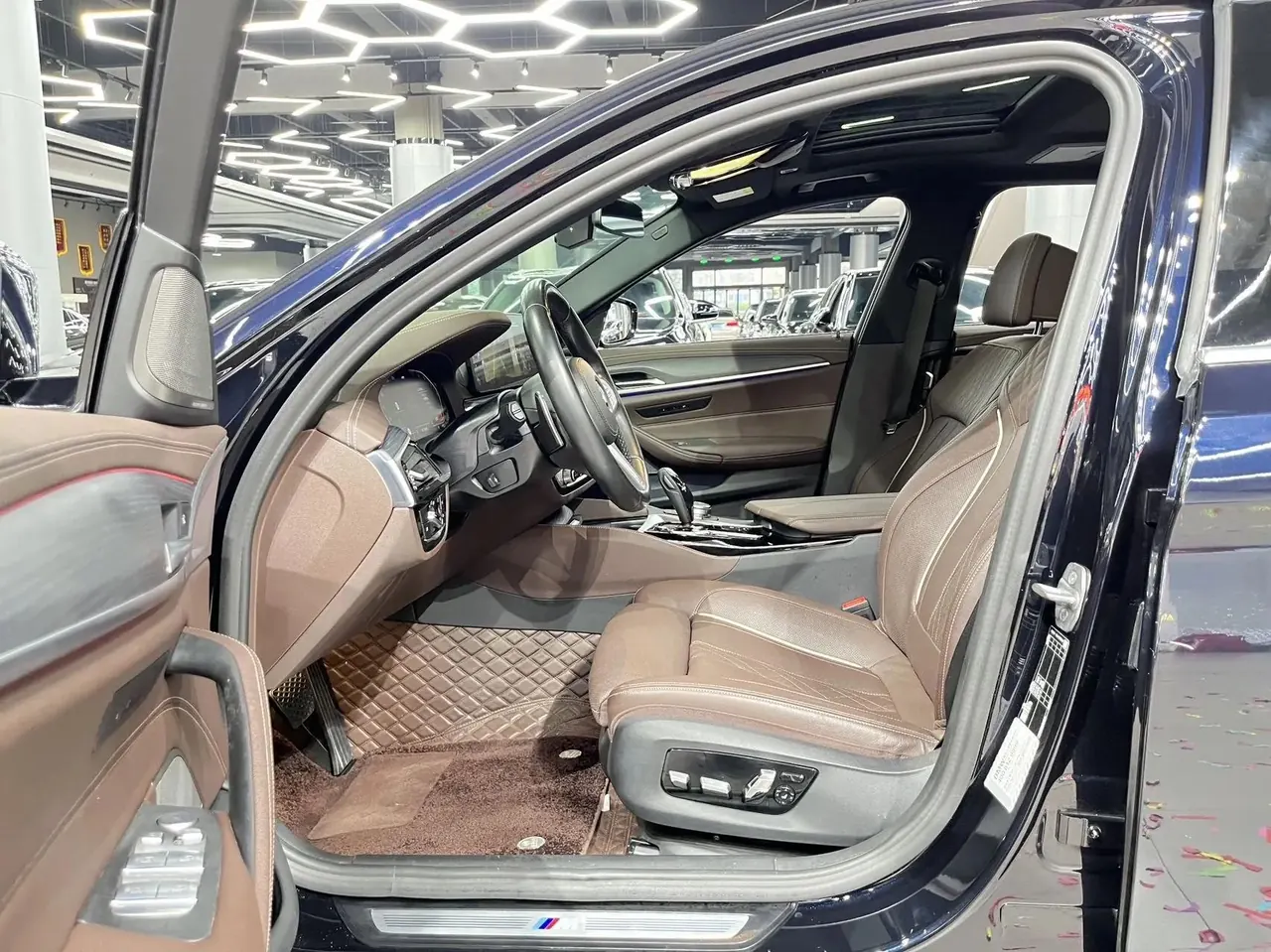 BMW 5 Series 2022 Modified 3 530Li Exclusive M Sports Suit 4