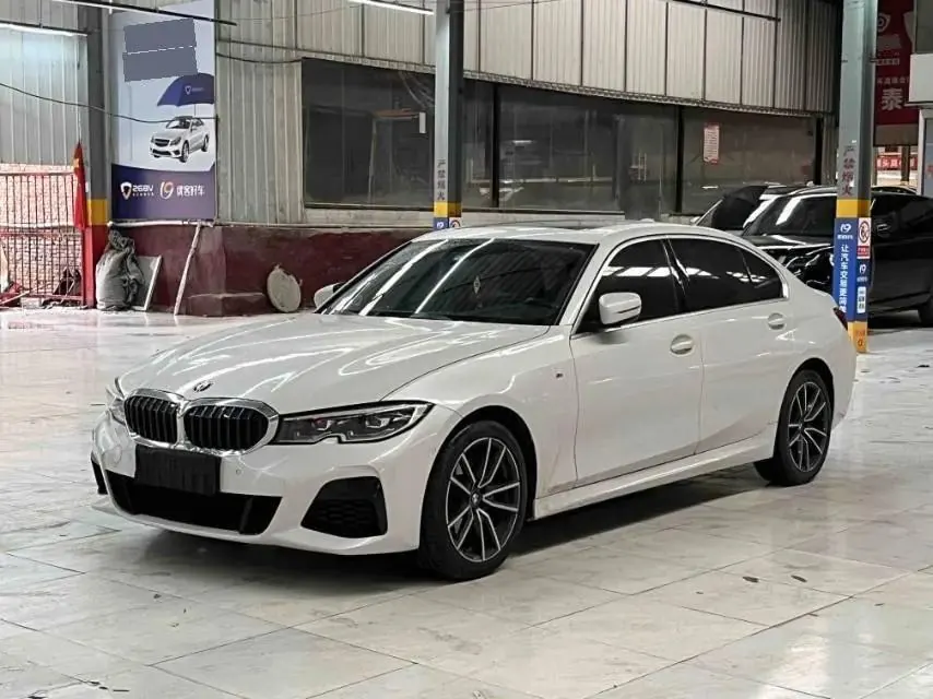 BMW 3 Series 2021 model, facelifted, 320Li M Sport Package - View 1