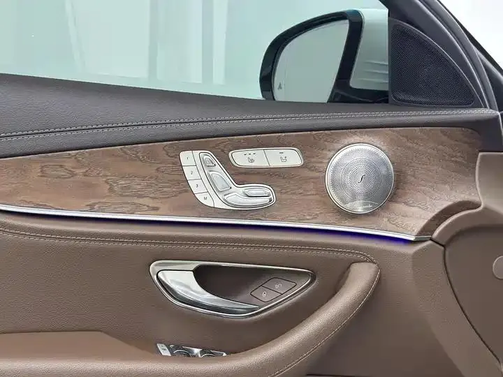 Mercedes Benz E-Class 2022 E 300 L Fashion 14