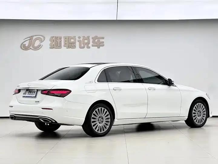 Mercedes Benz E-Class 2022 E 300 L Fashion 3