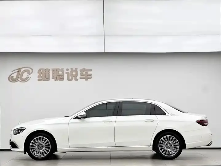Mercedes Benz E-Class 2022 E 300 L Fashion 4